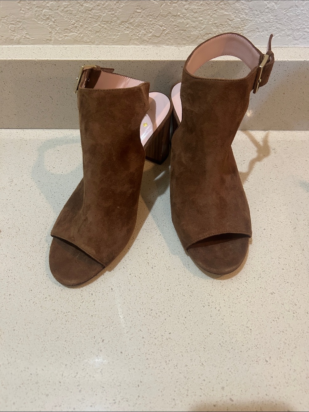 Kate spade 
Women's Brown Suede Open-Toe Block Heel Sandals